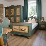 Gockerlwirt & Pilgerpension Pensión Altötting
